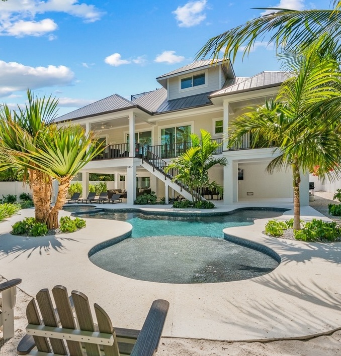 Stay Your Way on Anna Maria Island: Accommodations for Every Traveler